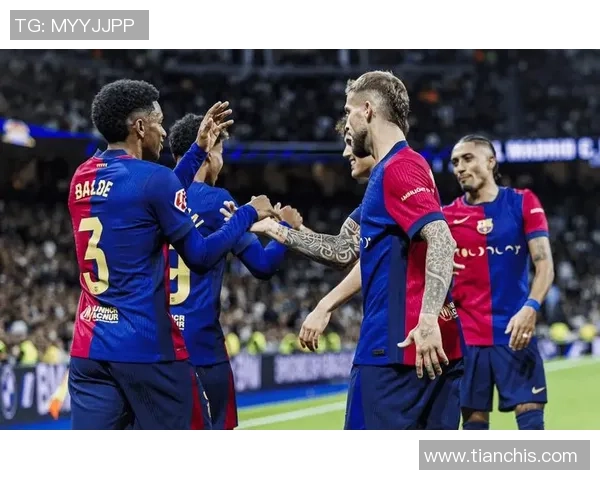 巴萨罗那迎战艾拉维斯争夺西甲联赛重要三分之战